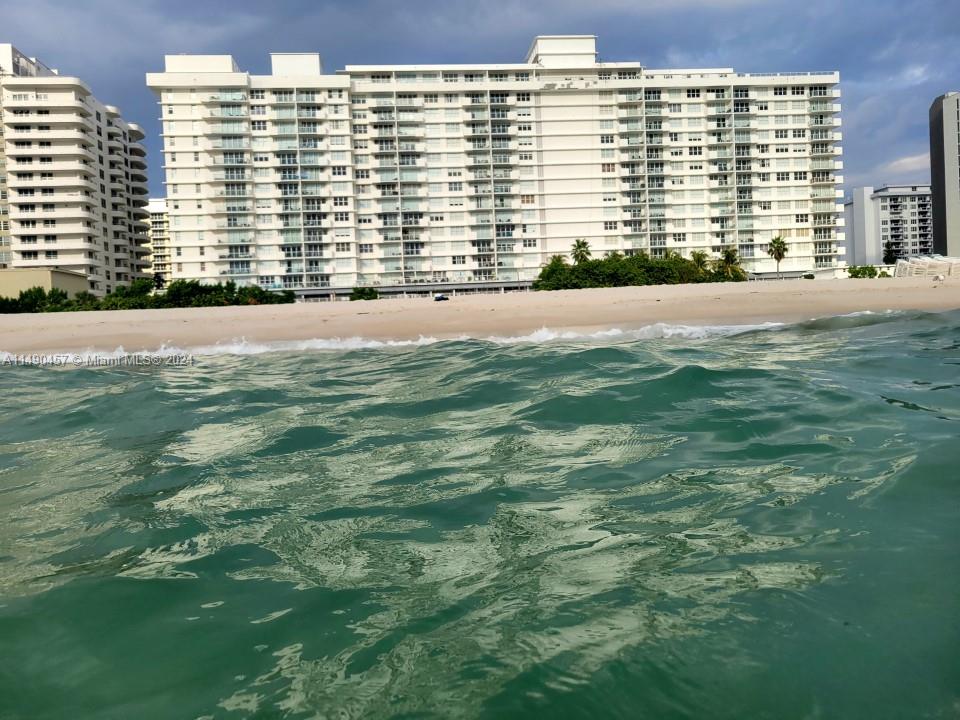 Photo 1 of 5601 Collins Ave Ph-9, Miami Beach, Florida, $569,000, Web #: 11490457