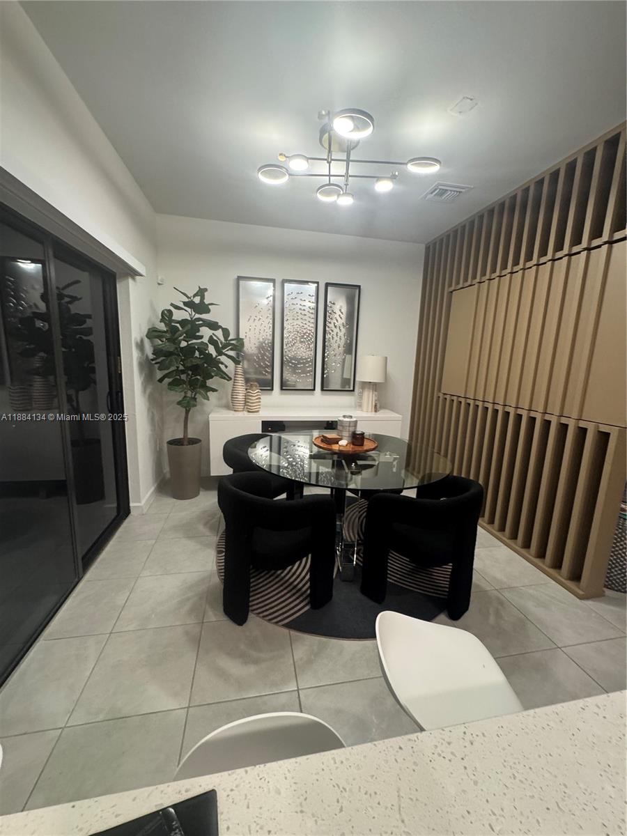 SILVER PALM RESIDENTIAL H - Residential