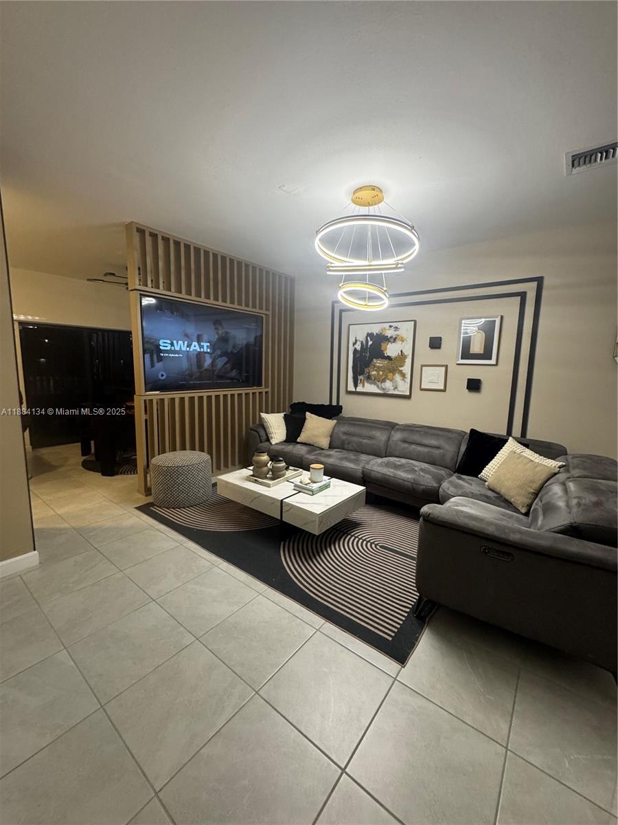 SILVER PALM RESIDENTIAL H - Residential