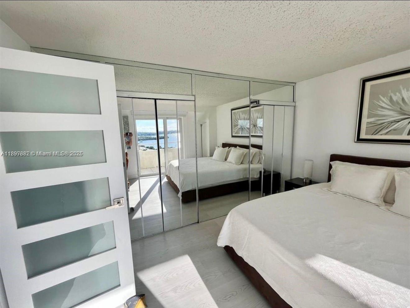 BAYSHORE YACHT & TENNIS C - Residential Lease