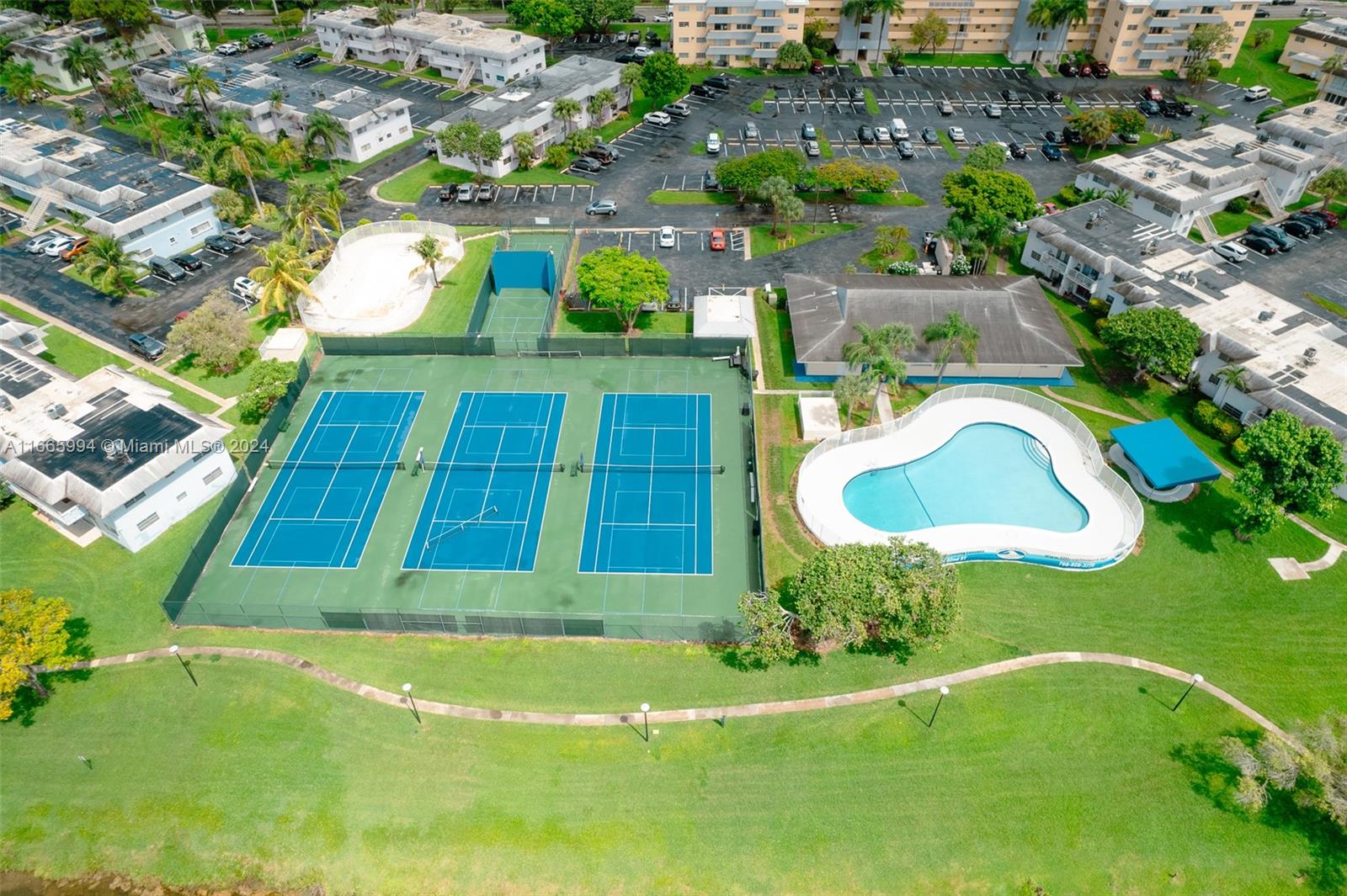 Village at Dadeland - Residential