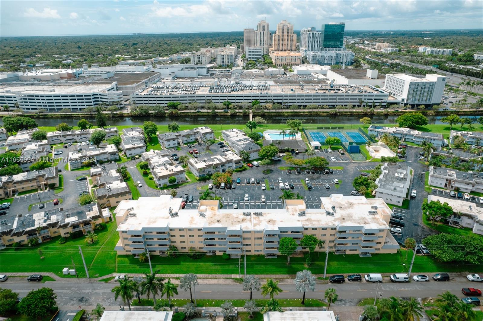 Village at Dadeland - Residential