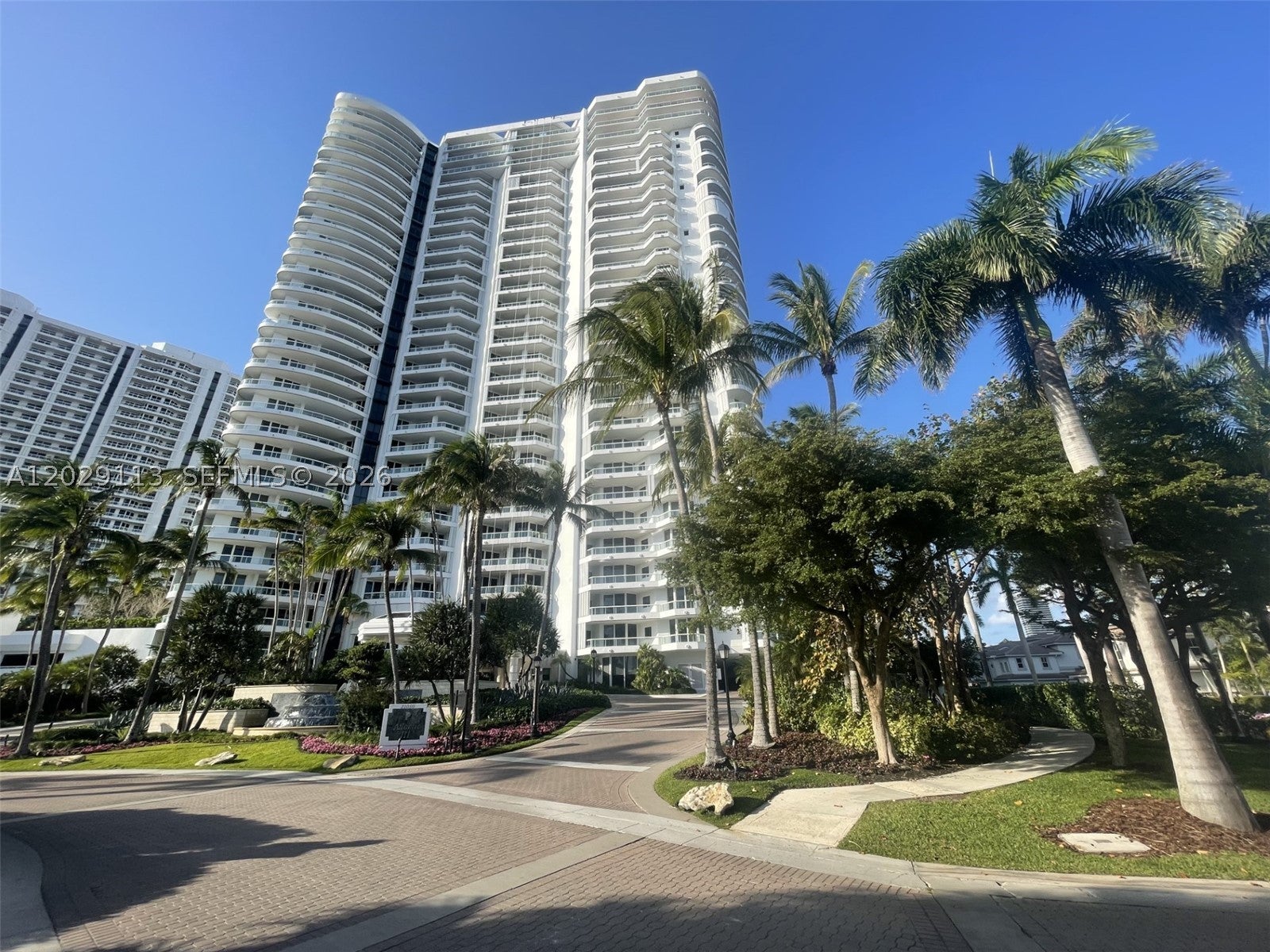 21050 NE 38th Ave 305