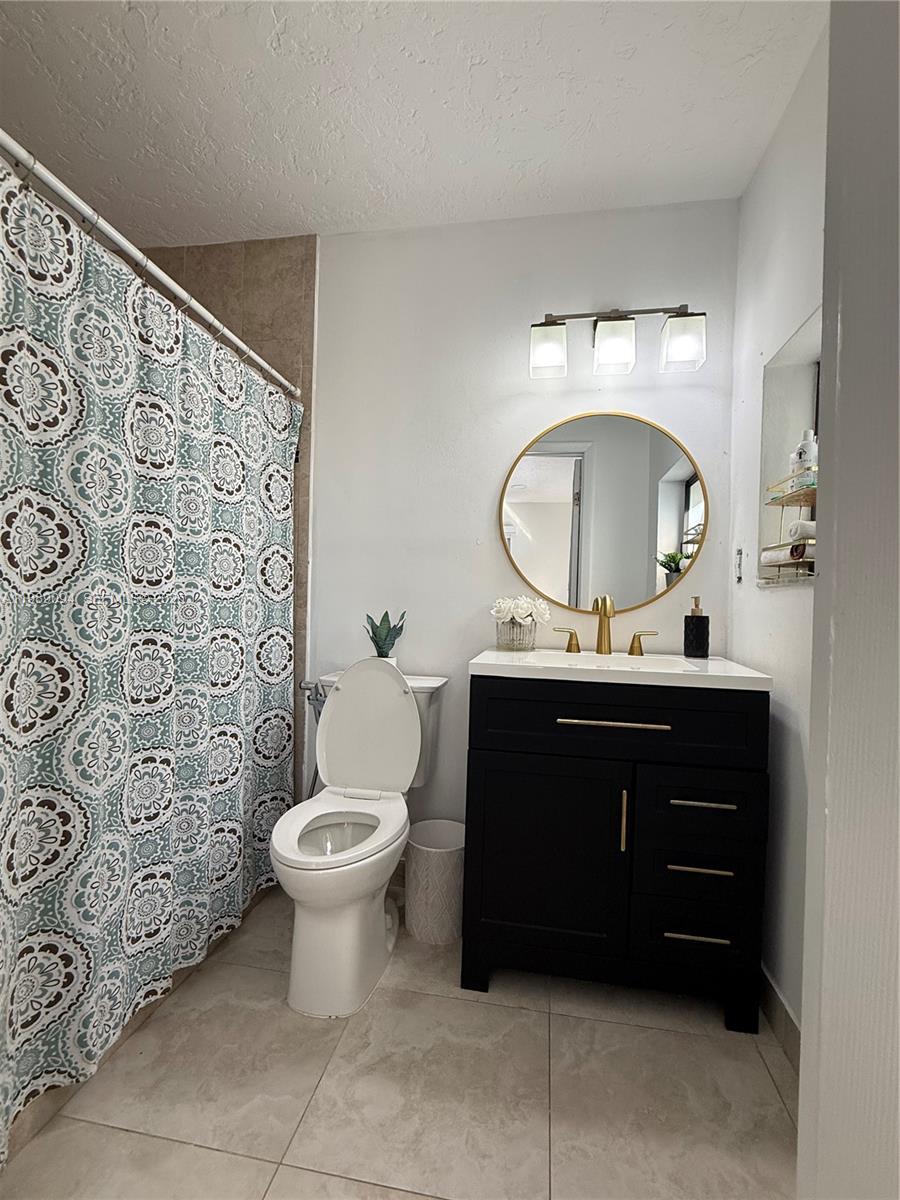 SOUTH CORAL HOMES SEC 2 - Residential Lease