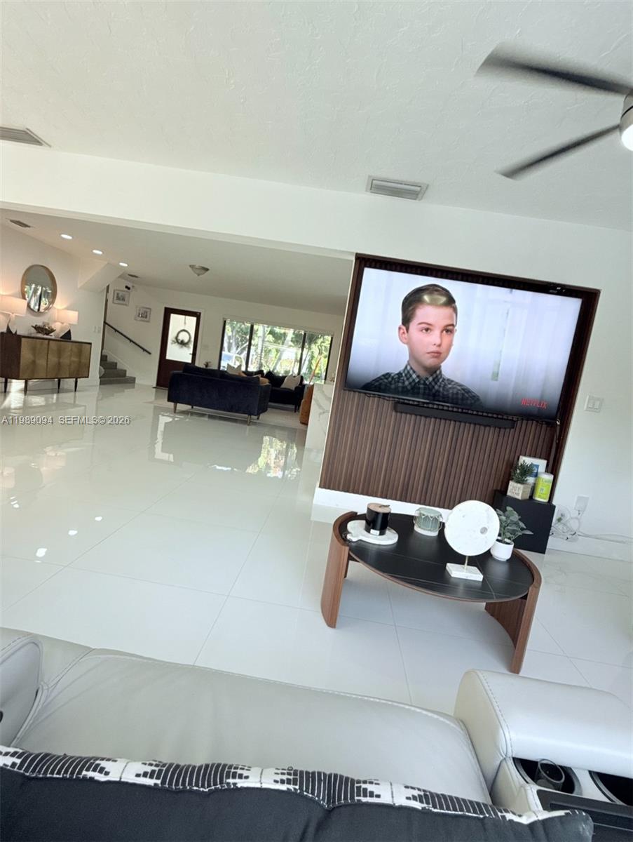 SOUTH CORAL HOMES SEC 2 - Residential Lease