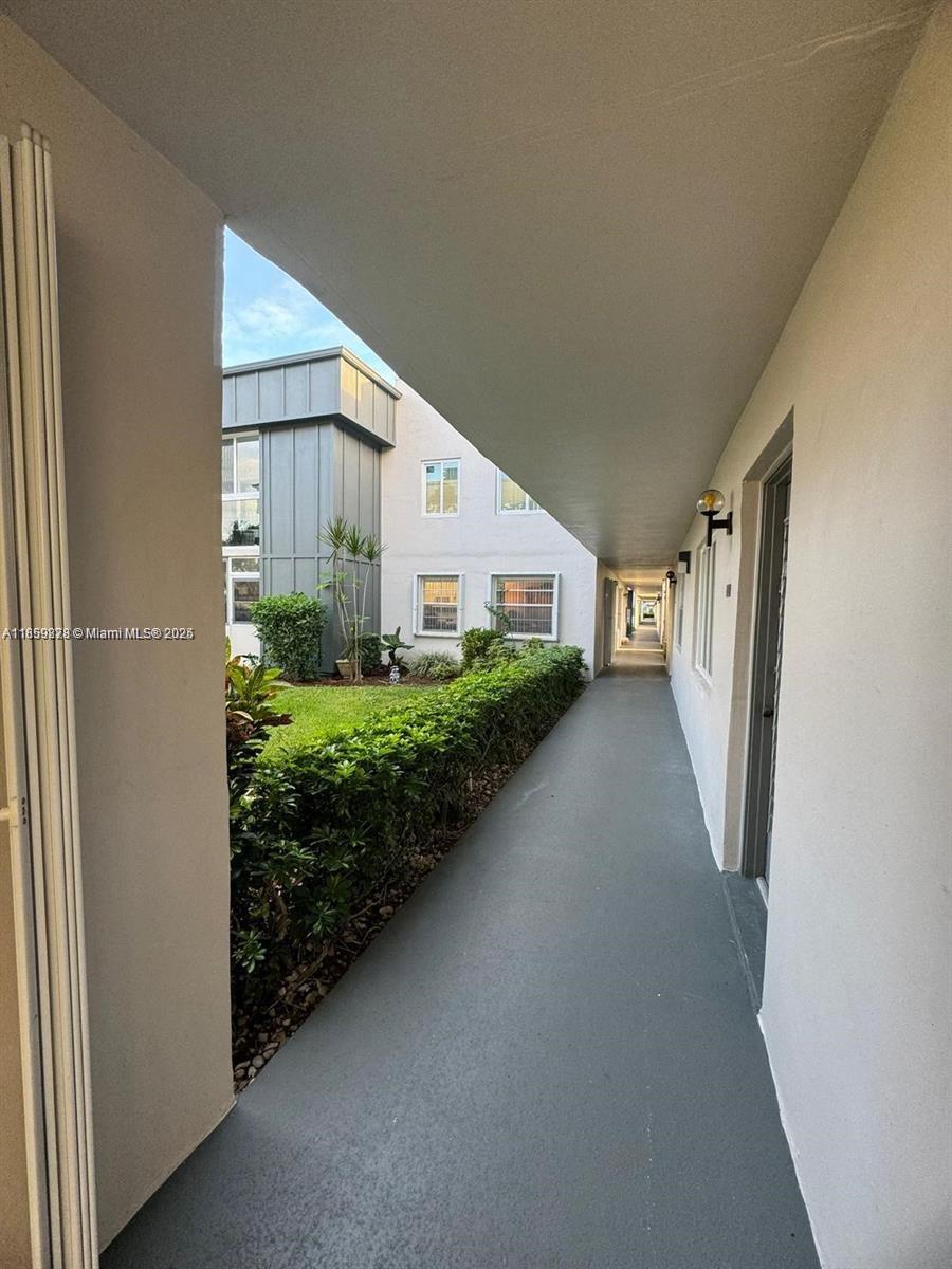 KINGS POINT BURGUNDY A THR - Residential Lease
