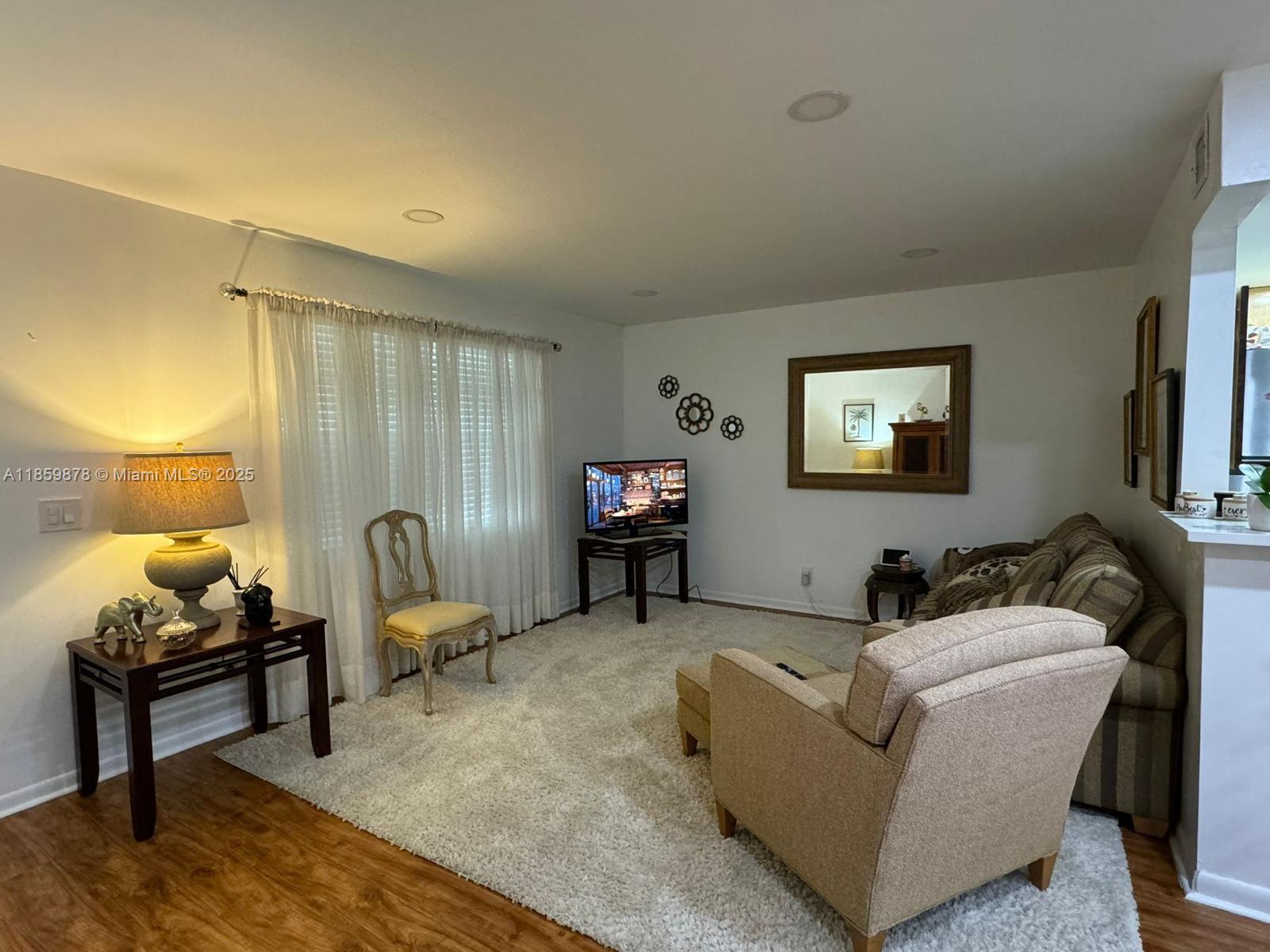 KINGS POINT BURGUNDY A THR - Residential Lease