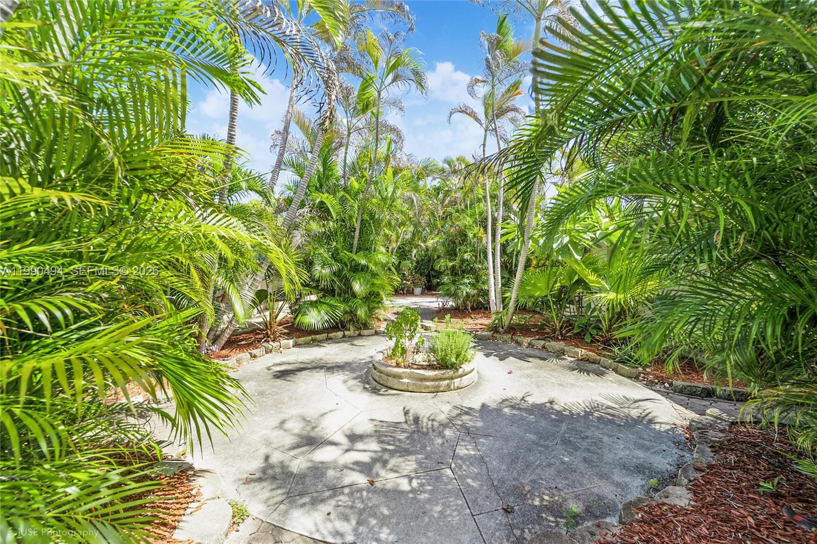 17TH TERRACE CONDOMINIUM - Residential