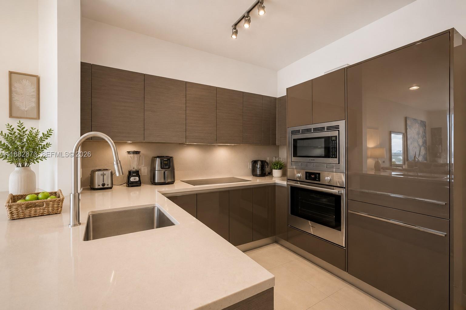 THE BONDO (1080 BRICKELL) - Residential