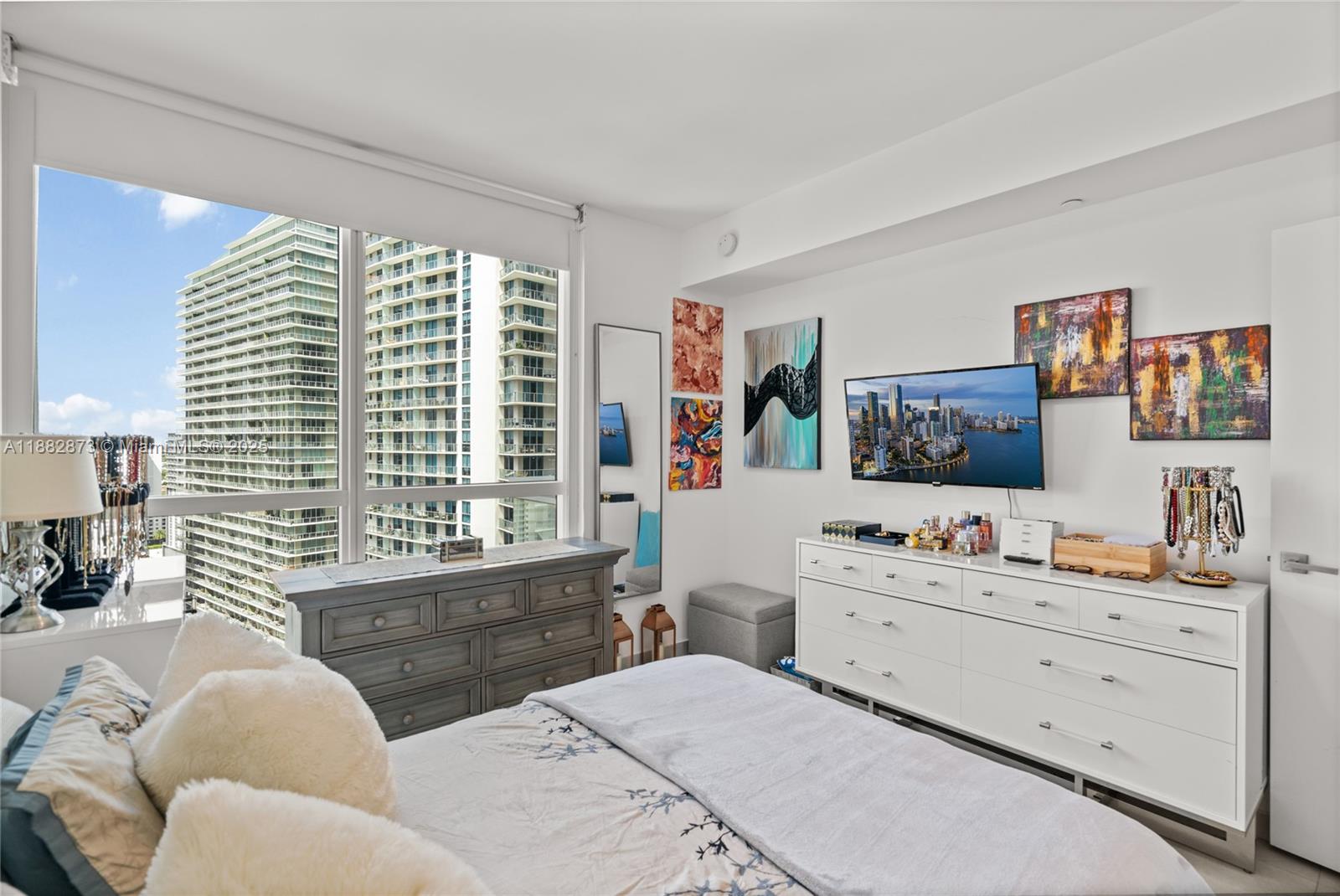 THE BONDO (1080 BRICKELL) - Residential