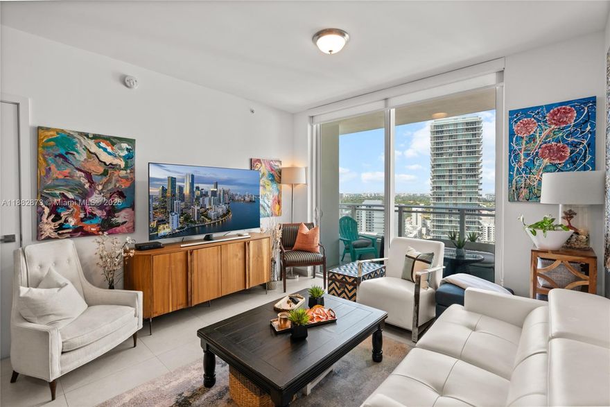 Beautiful Unit, 1 Bedroom 1 Bathroom, +Den,Top of the line appliances, walk in Closets,Amazing amenities,party rooms, kids playground room, conference room,theater room, full gym with spa,individual private residences that are close to the Miami Lifestyle ,South Miami Avenue access from a prestigious Brickell Avenue, the Bond brings luxury living to the financial district,address,walking distance to restaurants and shops, including the Mary Brickell Village and the Brickell City Centre,easy access to private parking facilities for its residents.