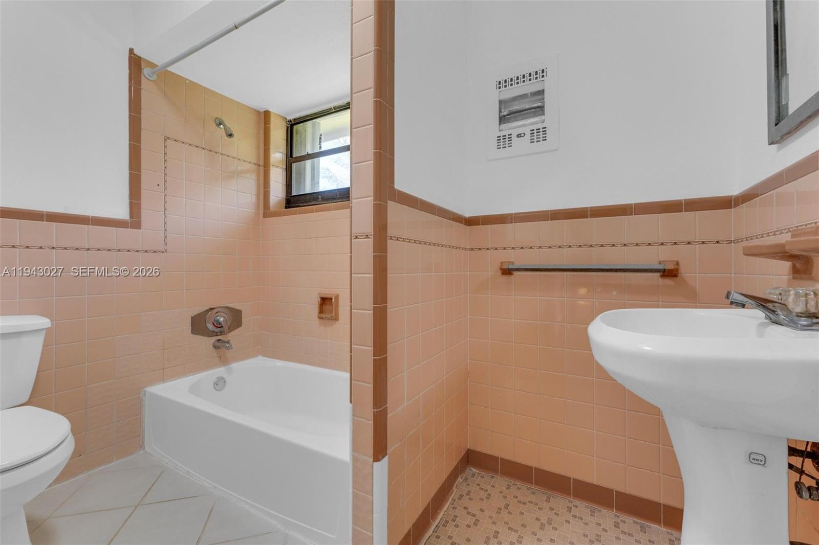 GOLF PARK SEC 2 REV - Residential Lease