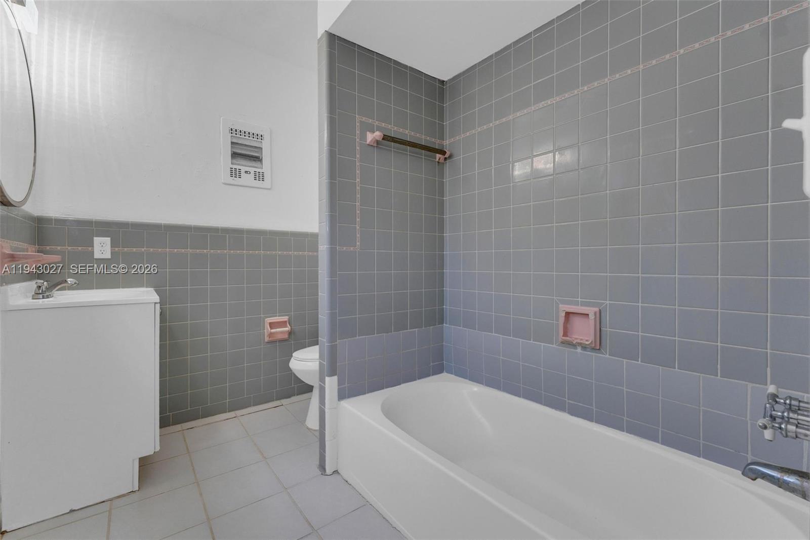 GOLF PARK SEC 2 REV - Residential Lease