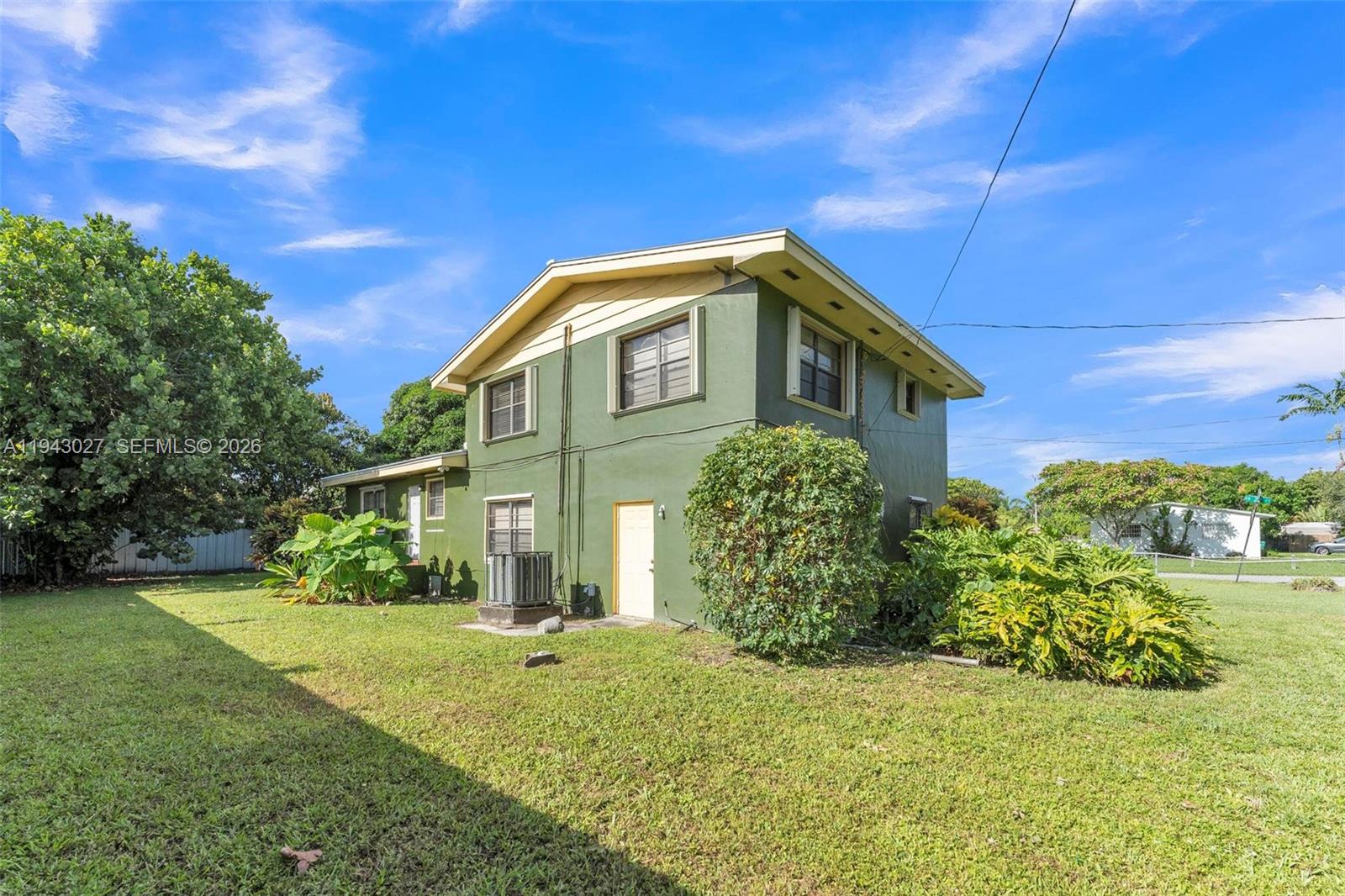 GOLF PARK SEC 2 REV - Residential Lease