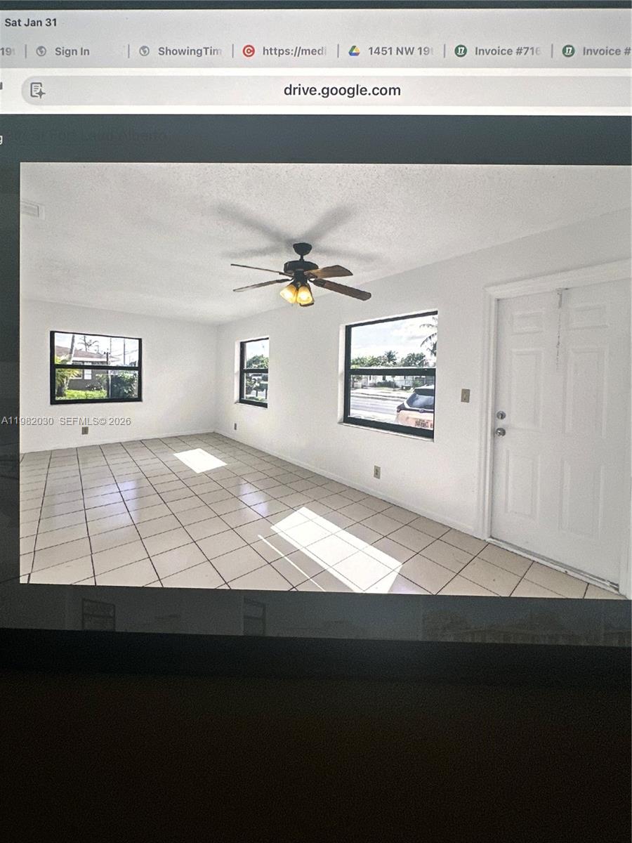 FT LAUDERDALE ESTATES - Residential Income