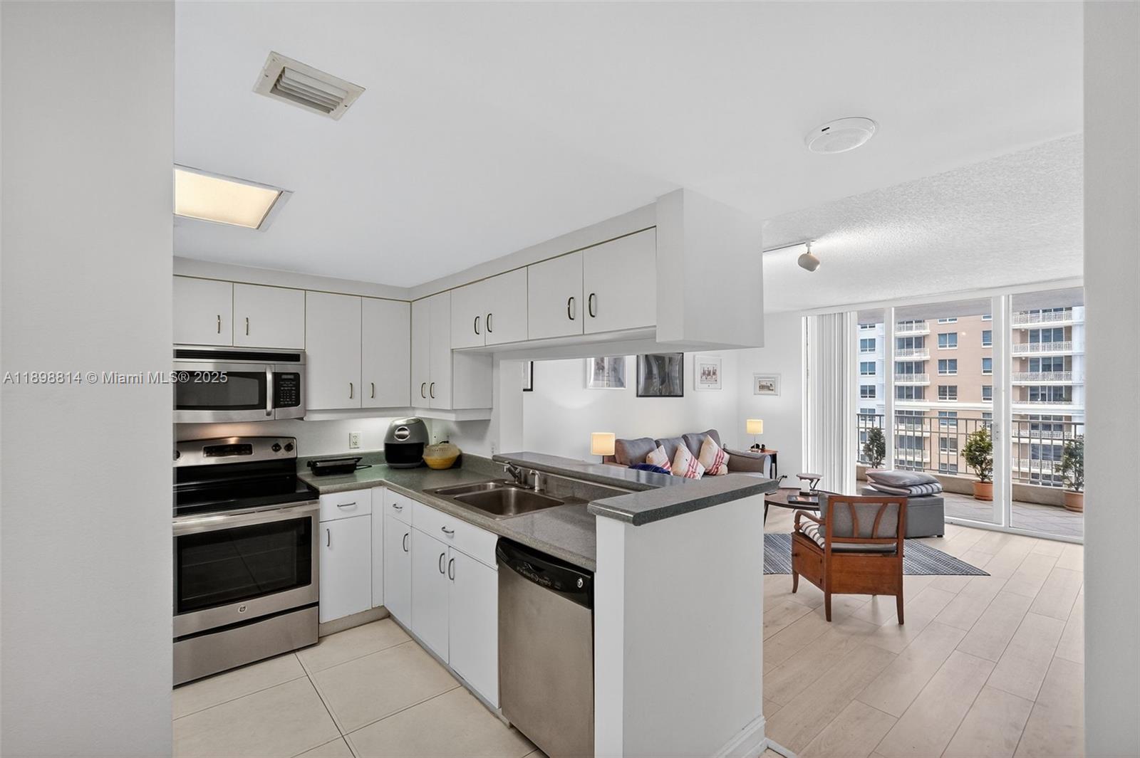 COURVOISIER COURTS CONDO - Residential