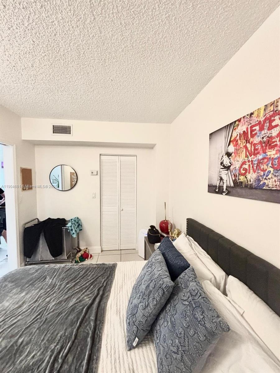 FOUR AMBASSADORS CONDO PH - Residential Lease