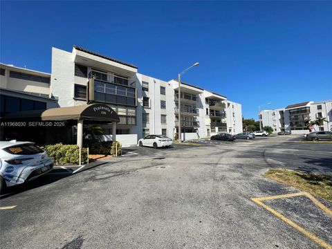 View photos, virtual tours, details... 1350 SW 122nd Ave 212 Miami FL 33184