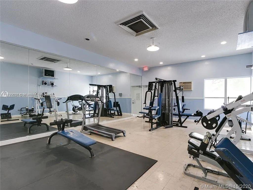 AVILA CONDO - Residential