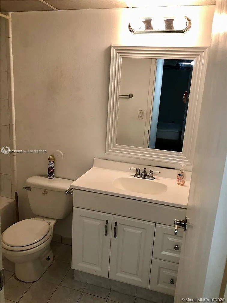 AVILA CONDO - Residential