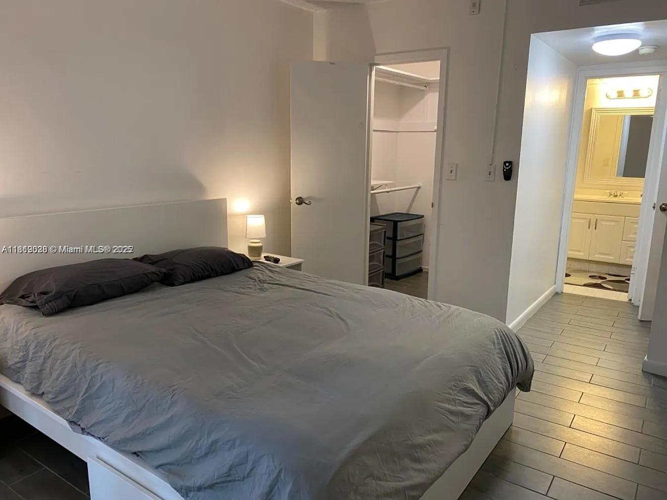 AVILA CONDO - Residential