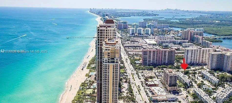 AVILA CONDO - Residential