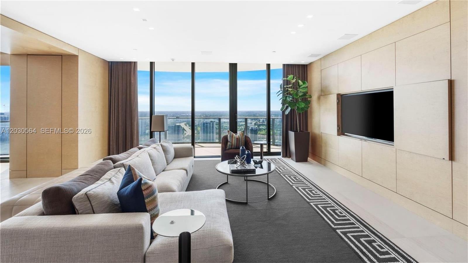 19575 Collins Ave PH-43
