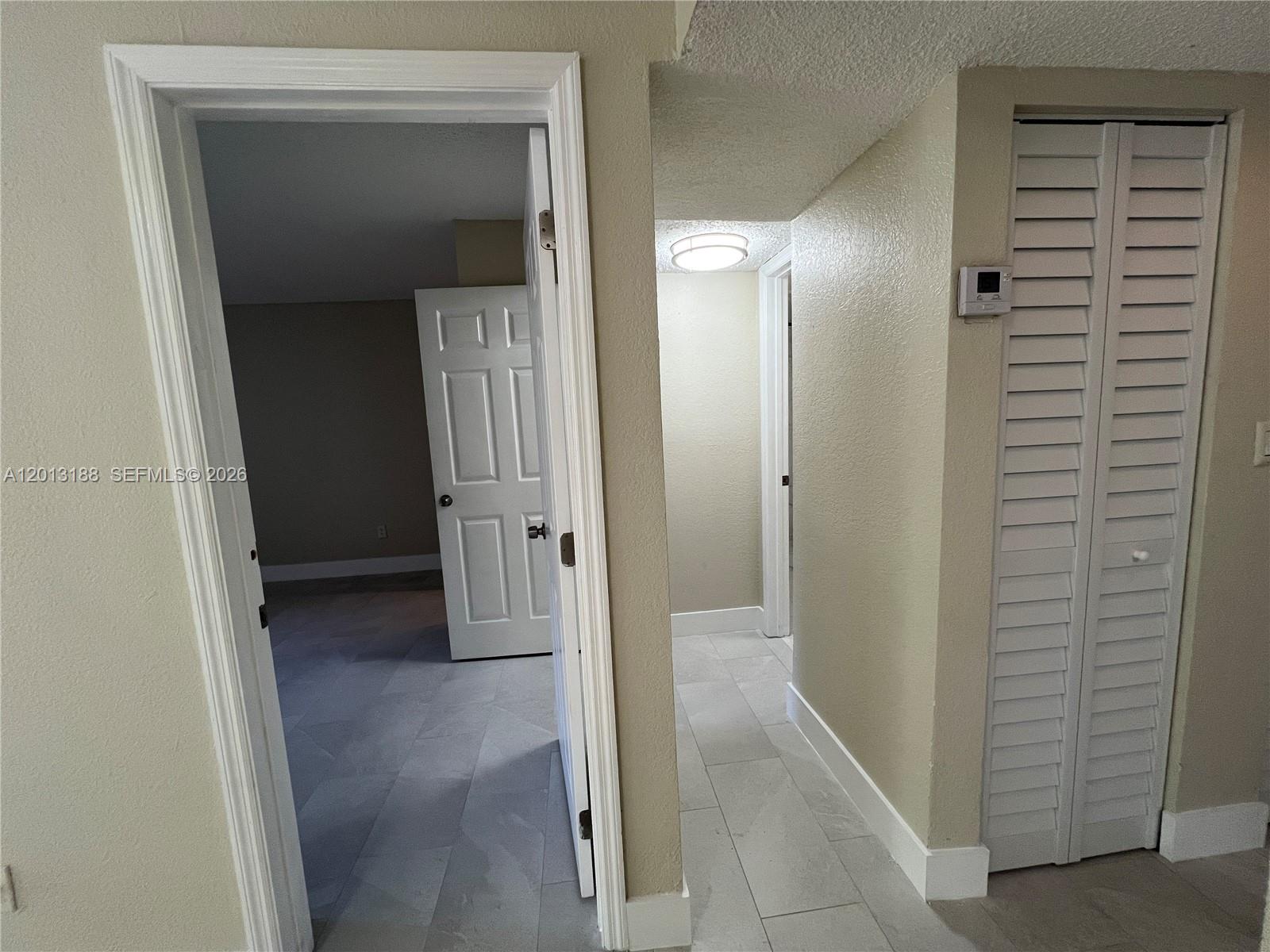 PROMENADE AT KENDALE LAKES - Residential