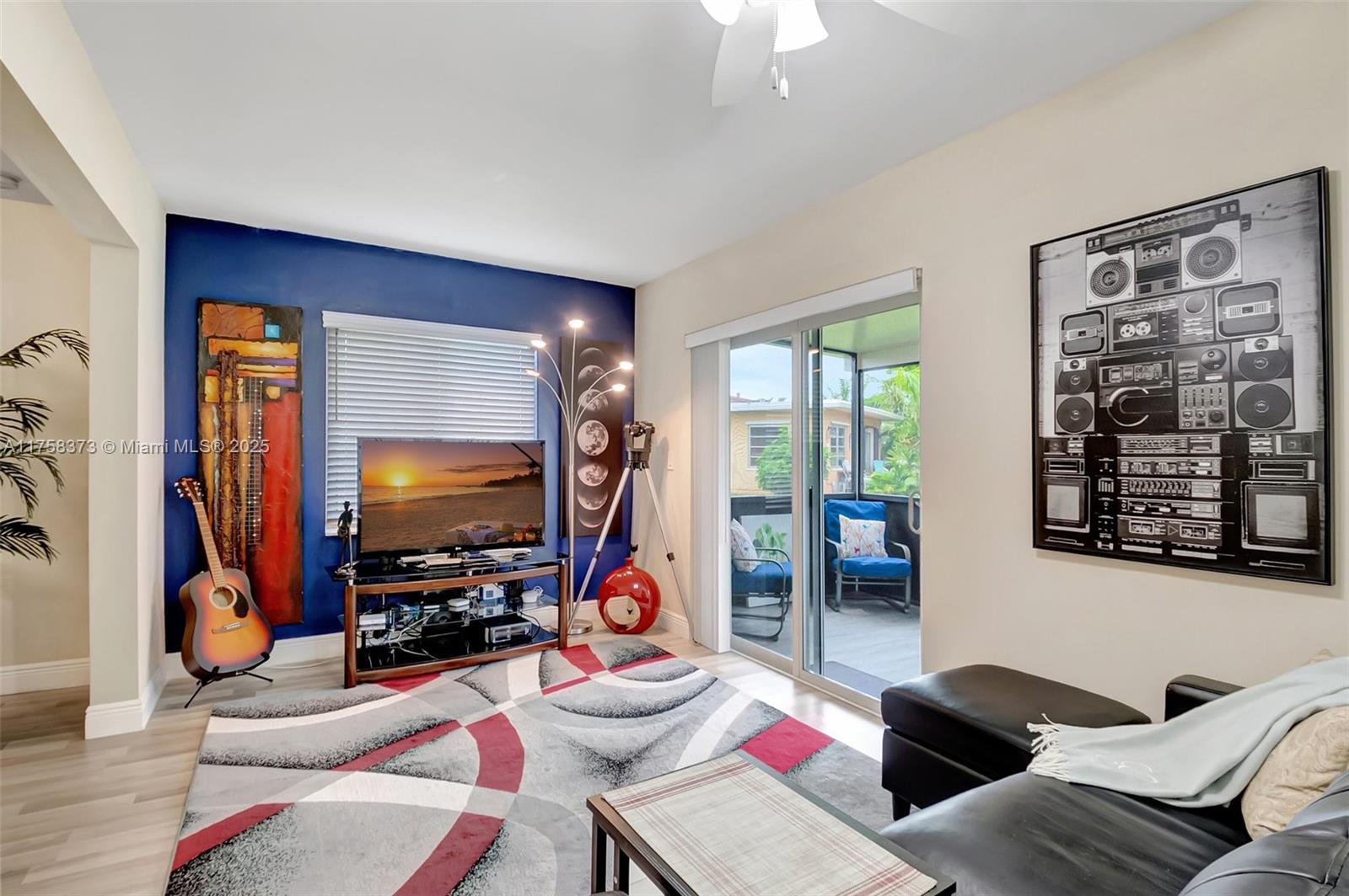 DELRAY VILLAS 2 - Residential
