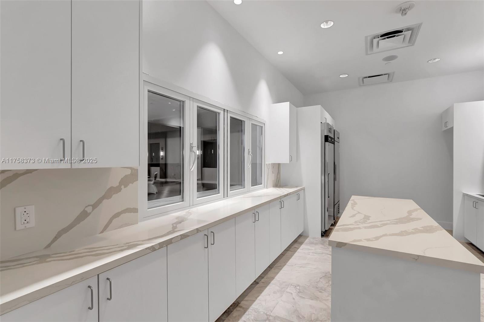 DELRAY VILLAS 2 - Residential