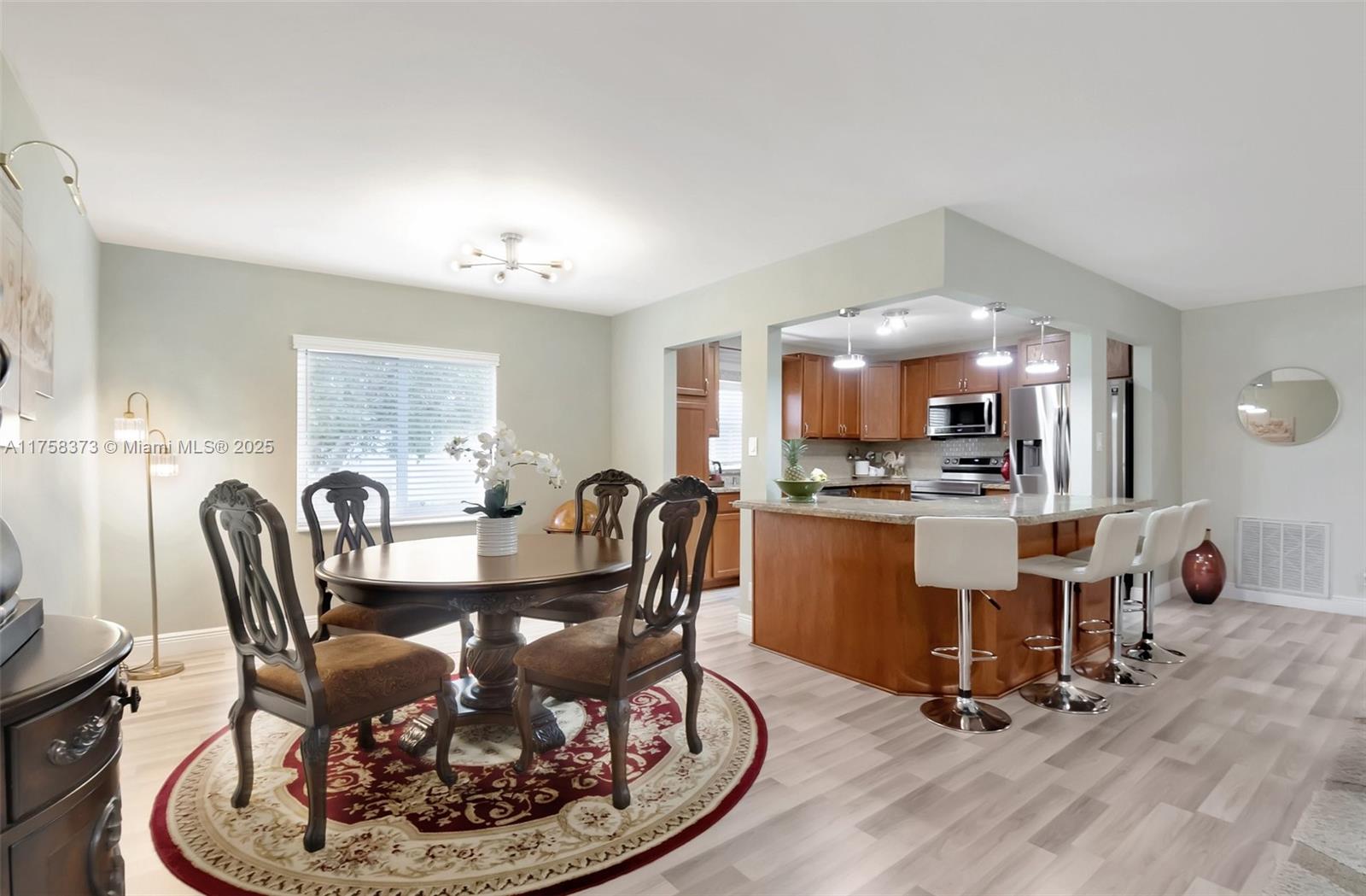 DELRAY VILLAS 2 - Residential