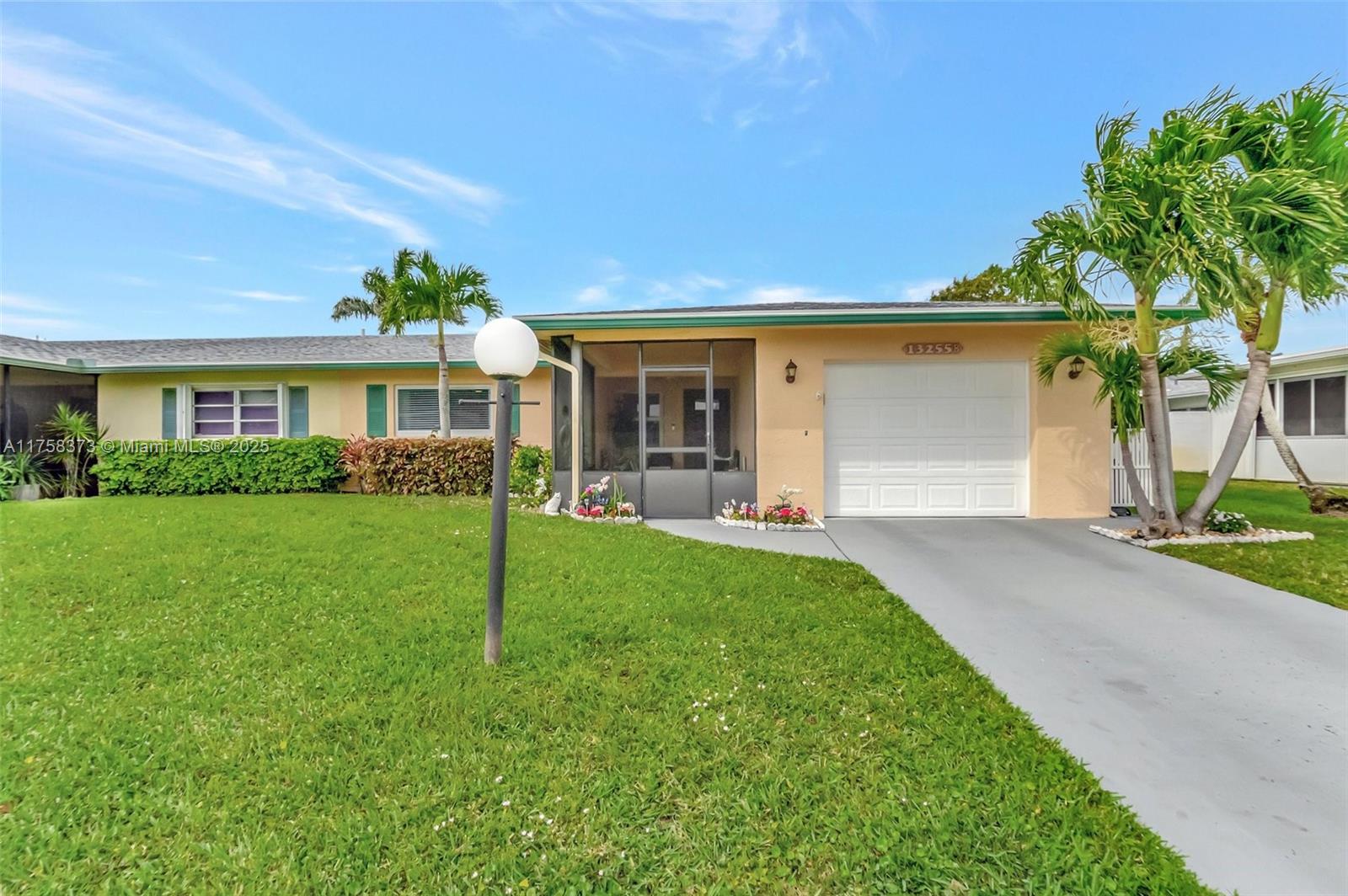 DELRAY VILLAS 2 - Residential