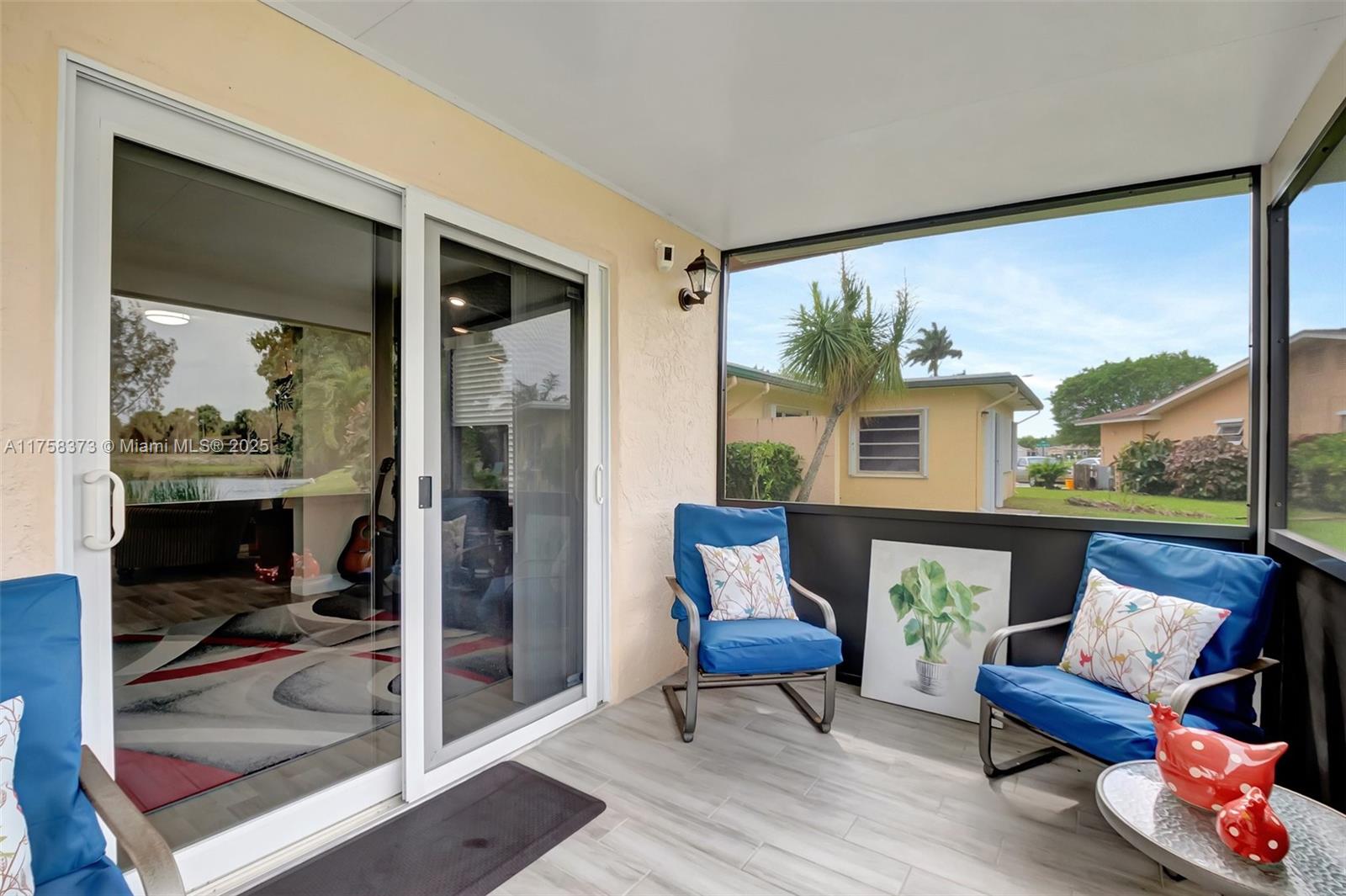 DELRAY VILLAS 2 - Residential