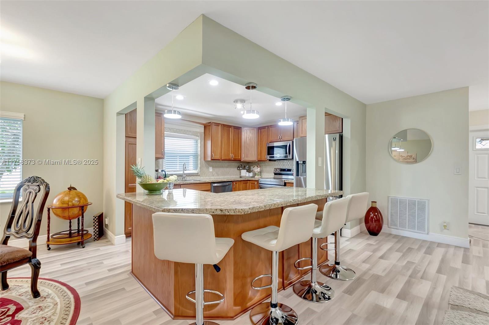 DELRAY VILLAS 2 - Residential