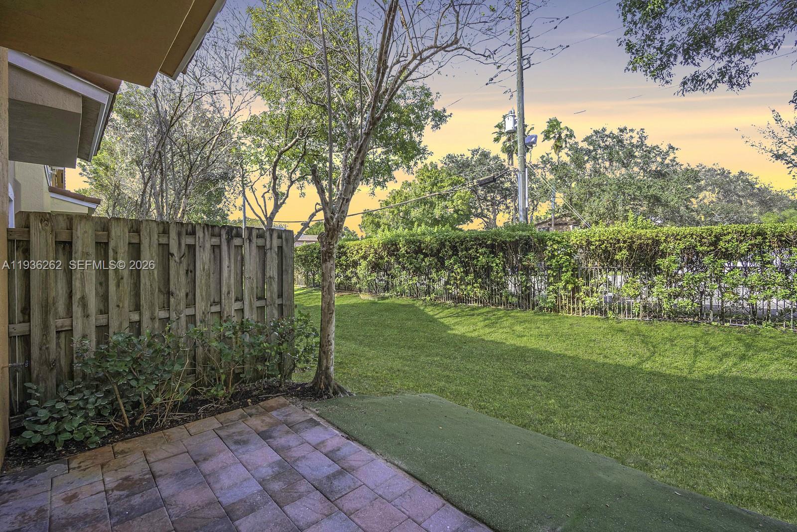 EMERALD CREEK TOWNHOMES - Residential