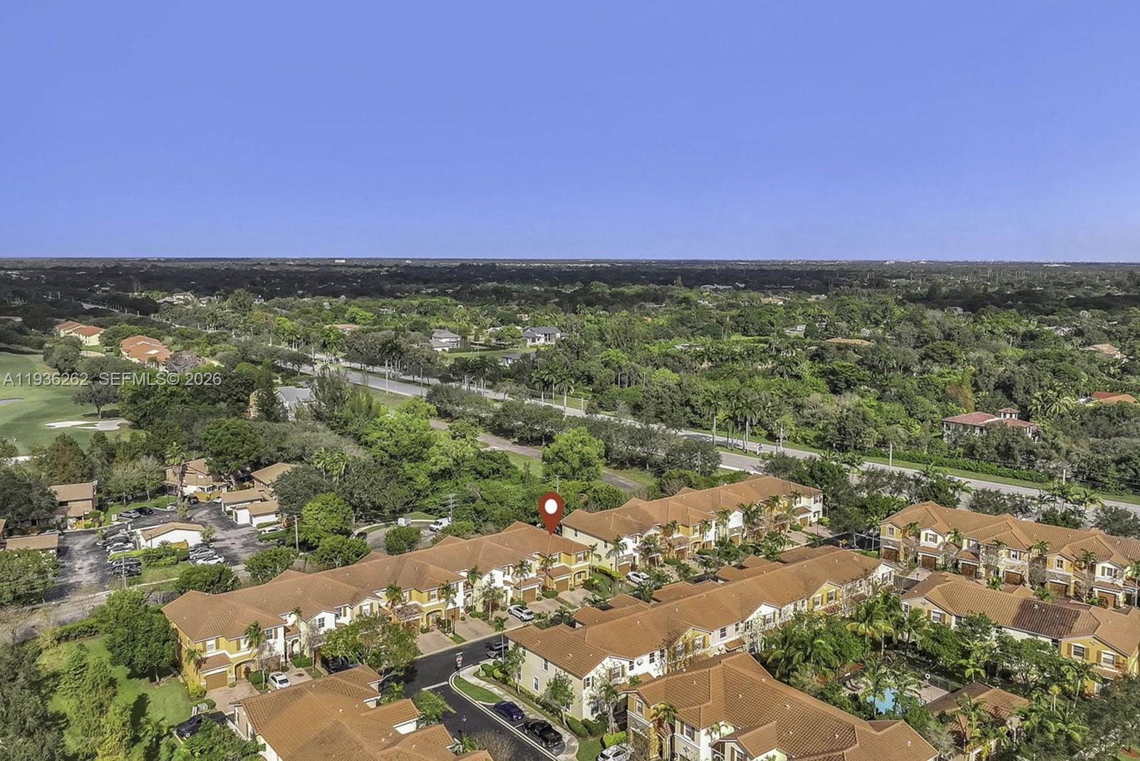 EMERALD CREEK TOWNHOMES - Residential