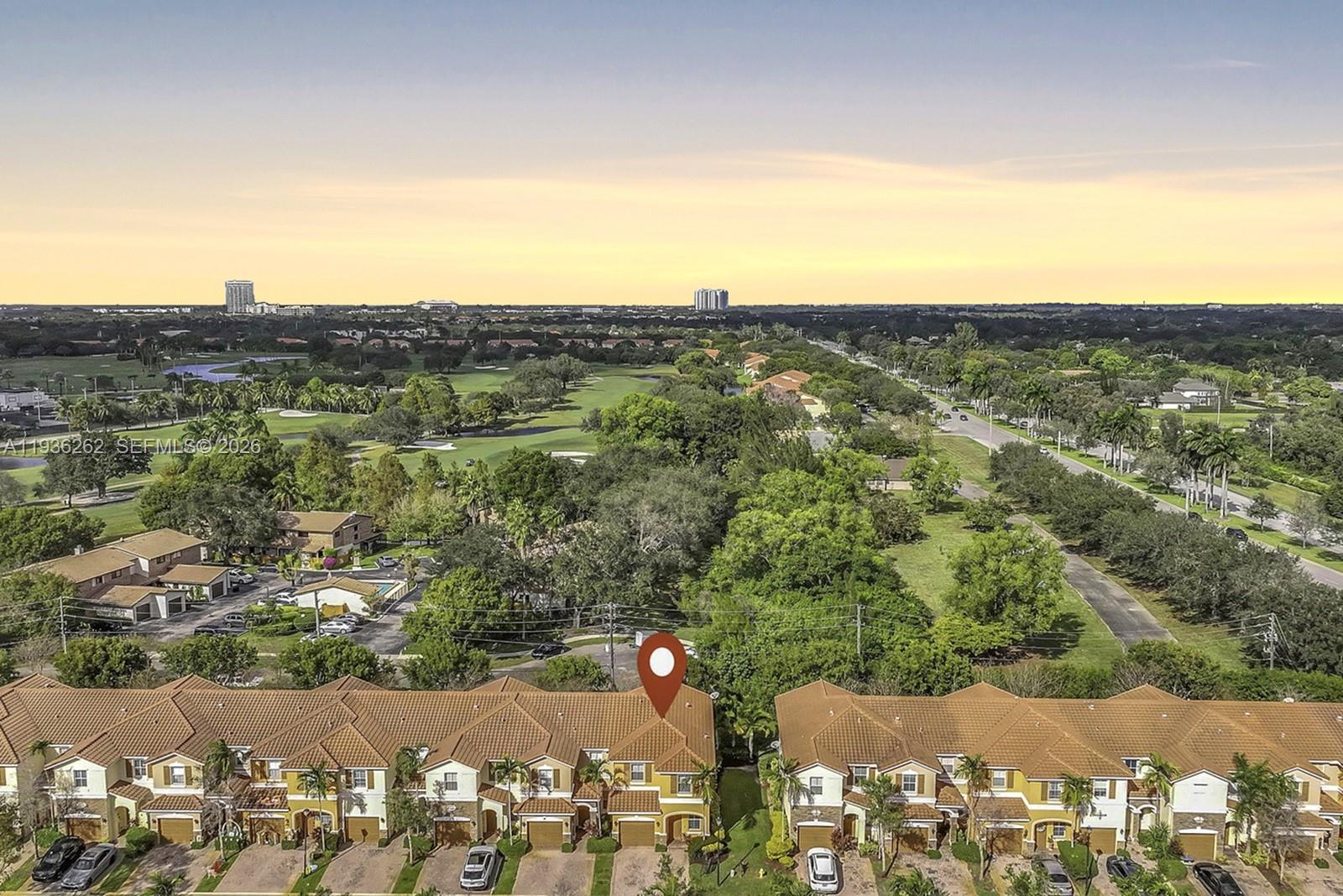 EMERALD CREEK TOWNHOMES - Residential