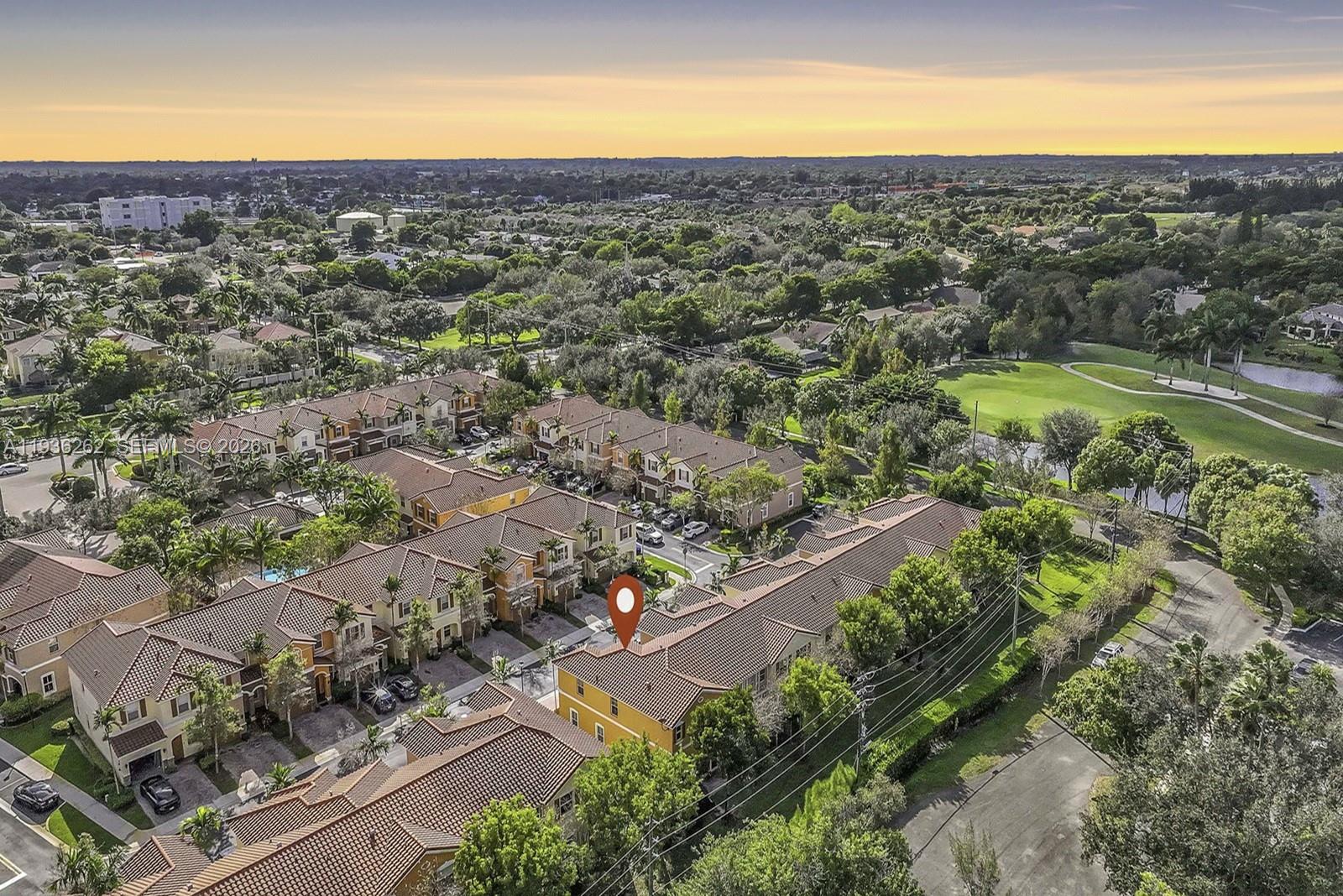 EMERALD CREEK TOWNHOMES - Residential