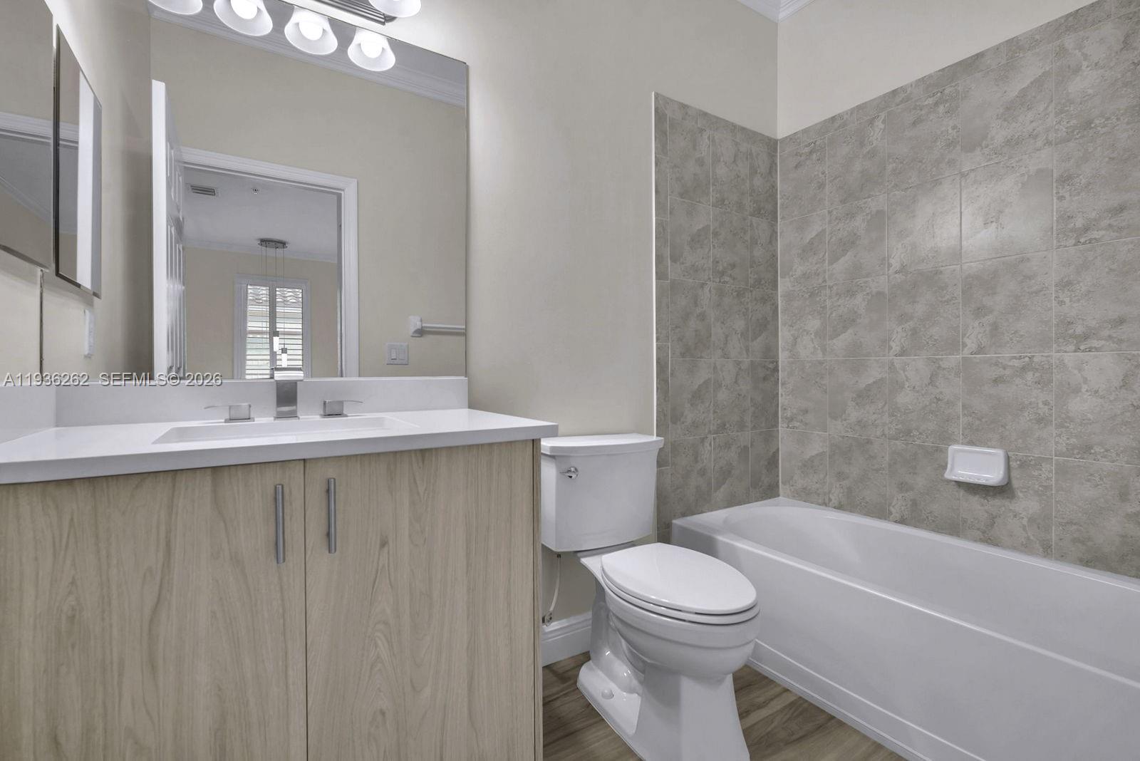 EMERALD CREEK TOWNHOMES - Residential