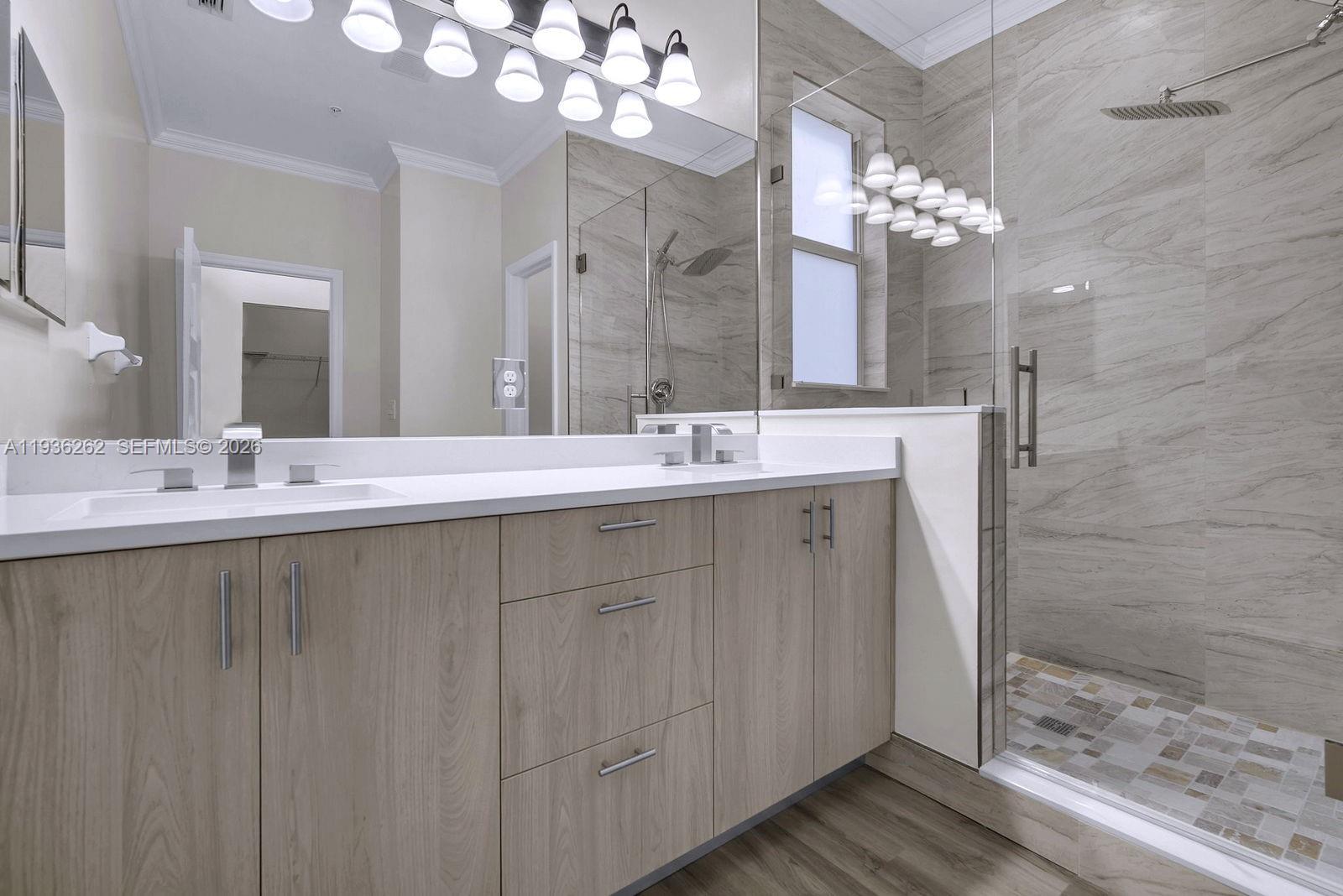 EMERALD CREEK TOWNHOMES - Residential