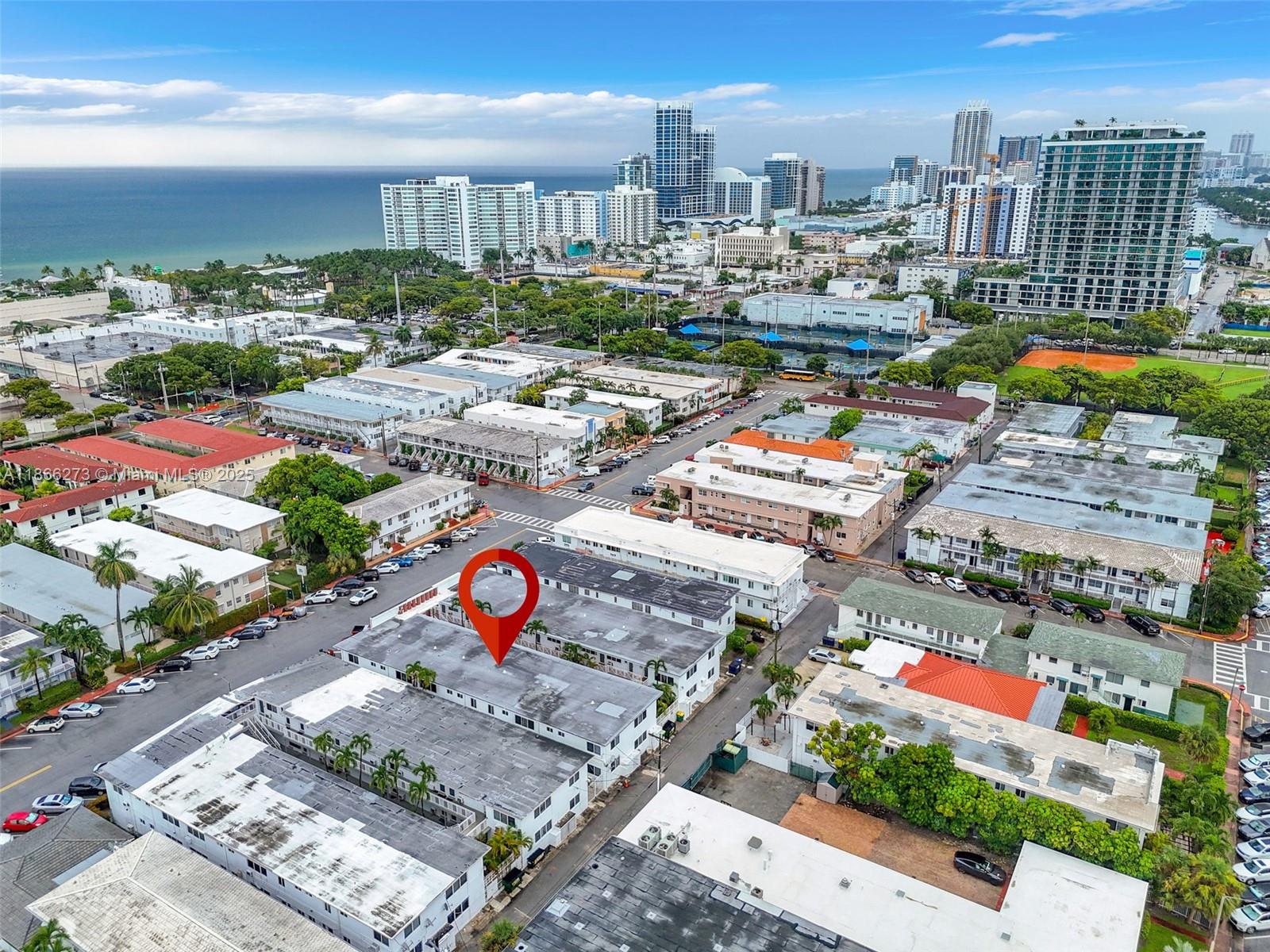 MOONGLOW CONDO - Residential