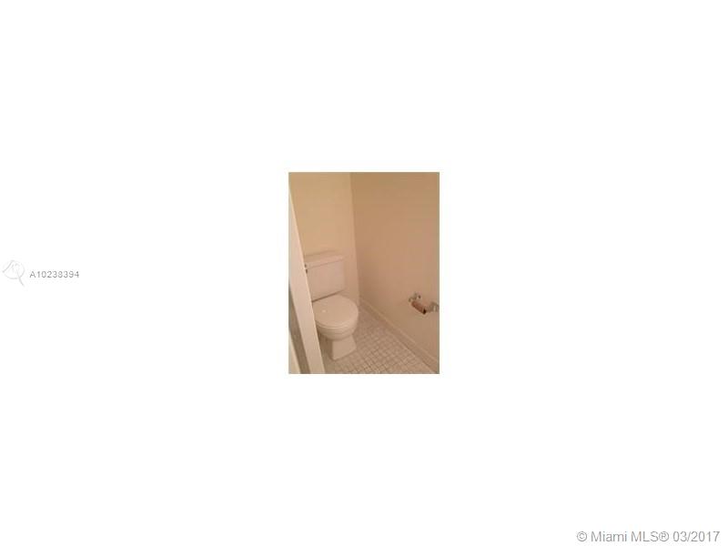 FAIRWAYS AT BONAVENTURE C - Residential Lease