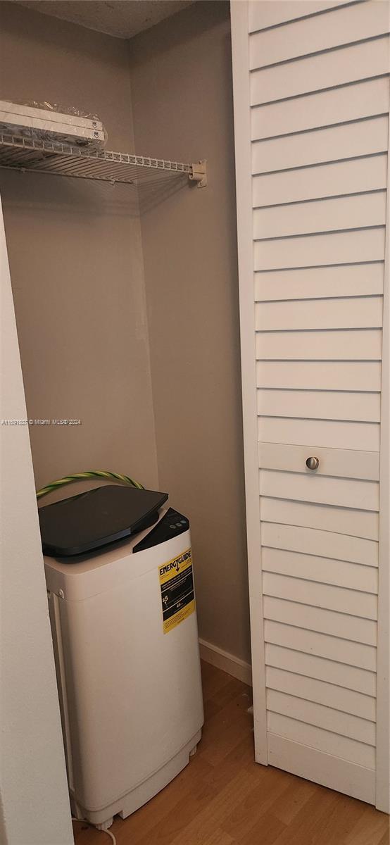 SERENITY ON THE RIVER CON - Residential Lease