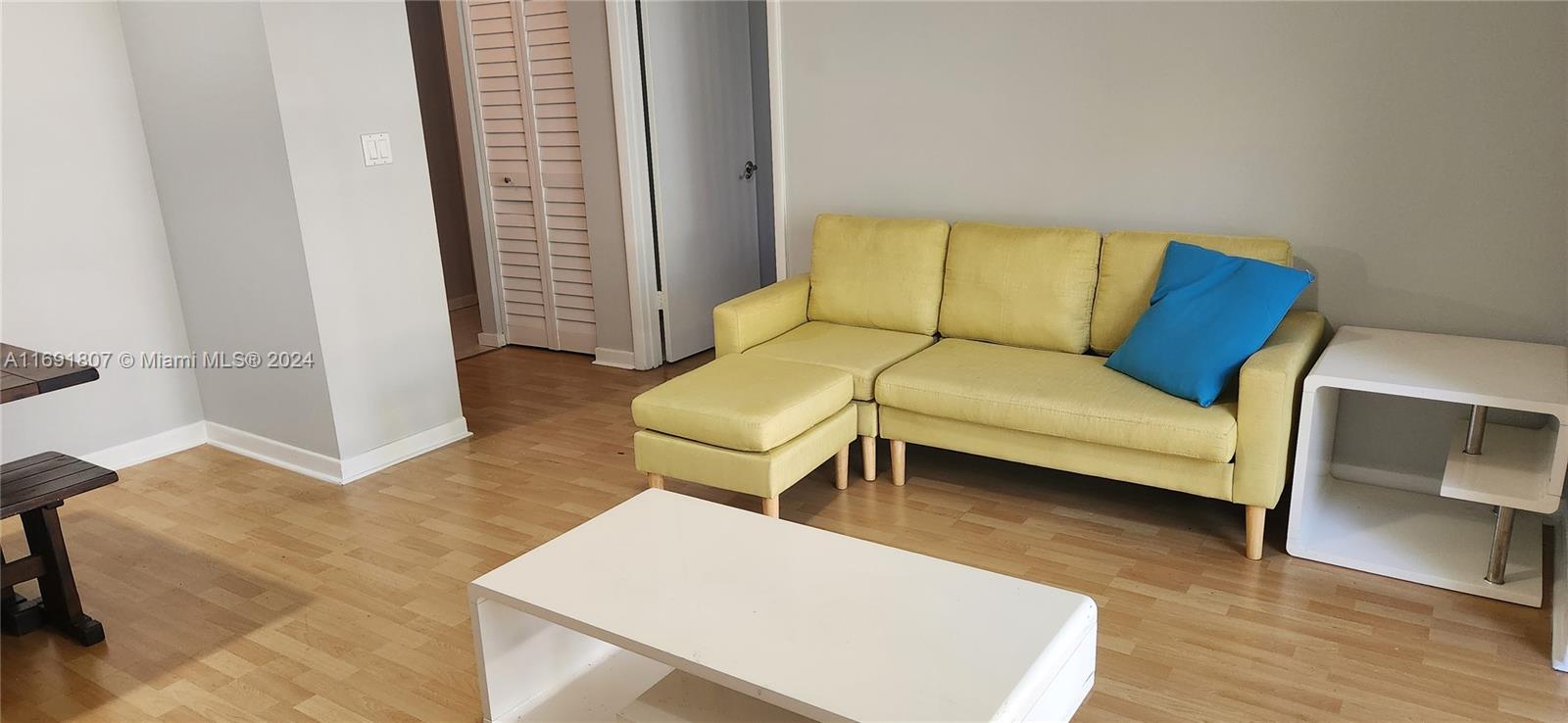 SERENITY ON THE RIVER CON - Residential Lease