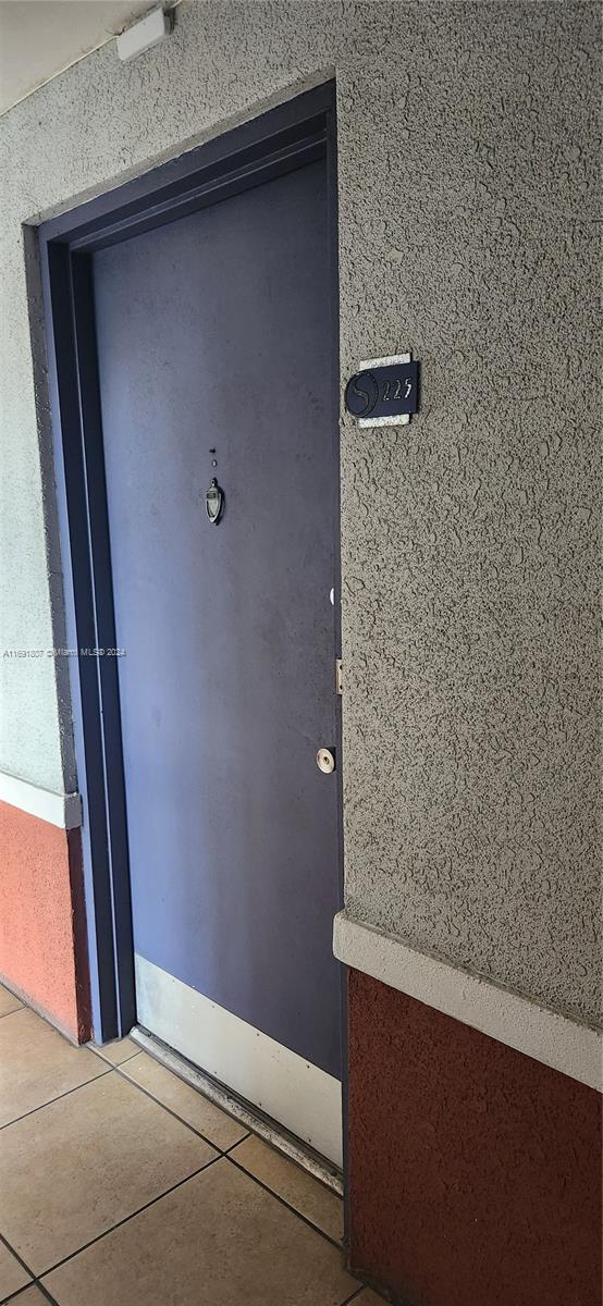 SERENITY ON THE RIVER CON - Residential Lease