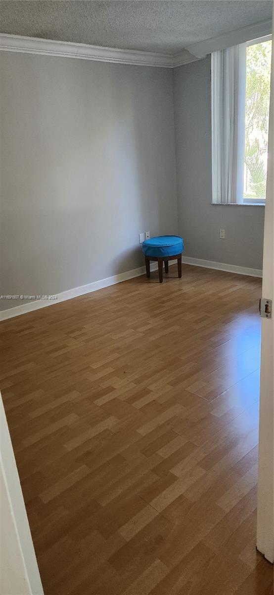 SERENITY ON THE RIVER CON - Residential Lease