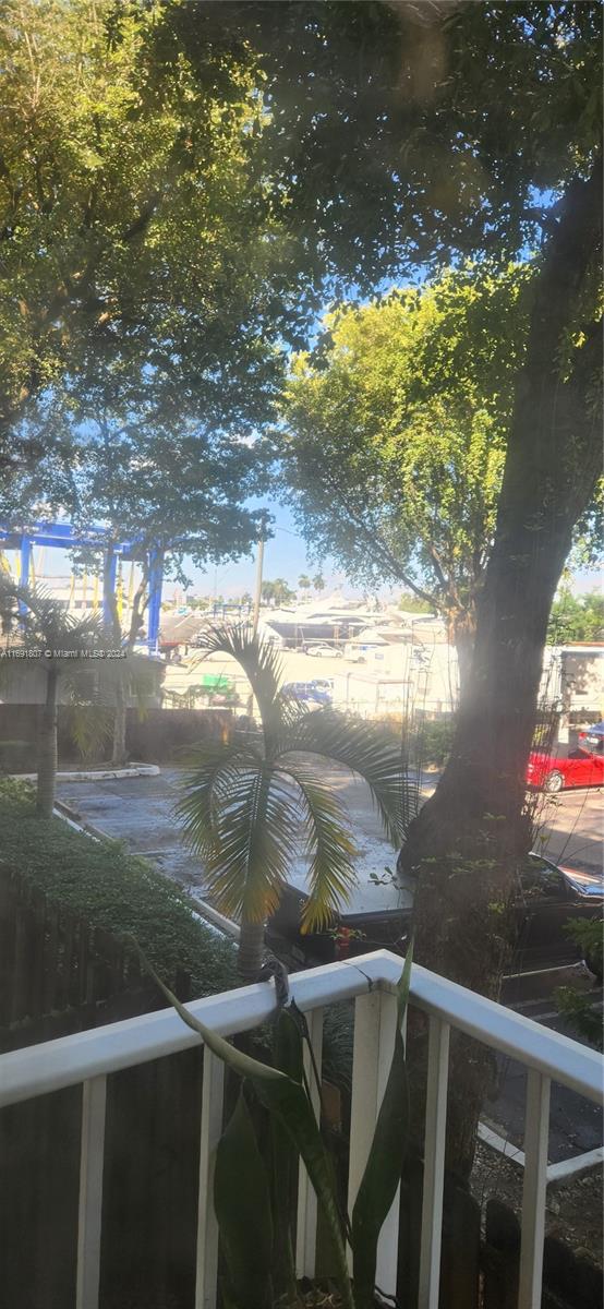 SERENITY ON THE RIVER CON - Residential Lease