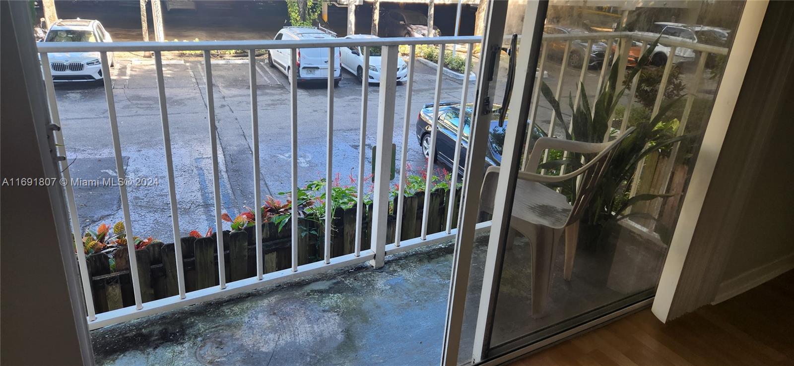 SERENITY ON THE RIVER CON - Residential Lease