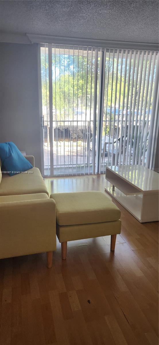 SERENITY ON THE RIVER CON - Residential Lease