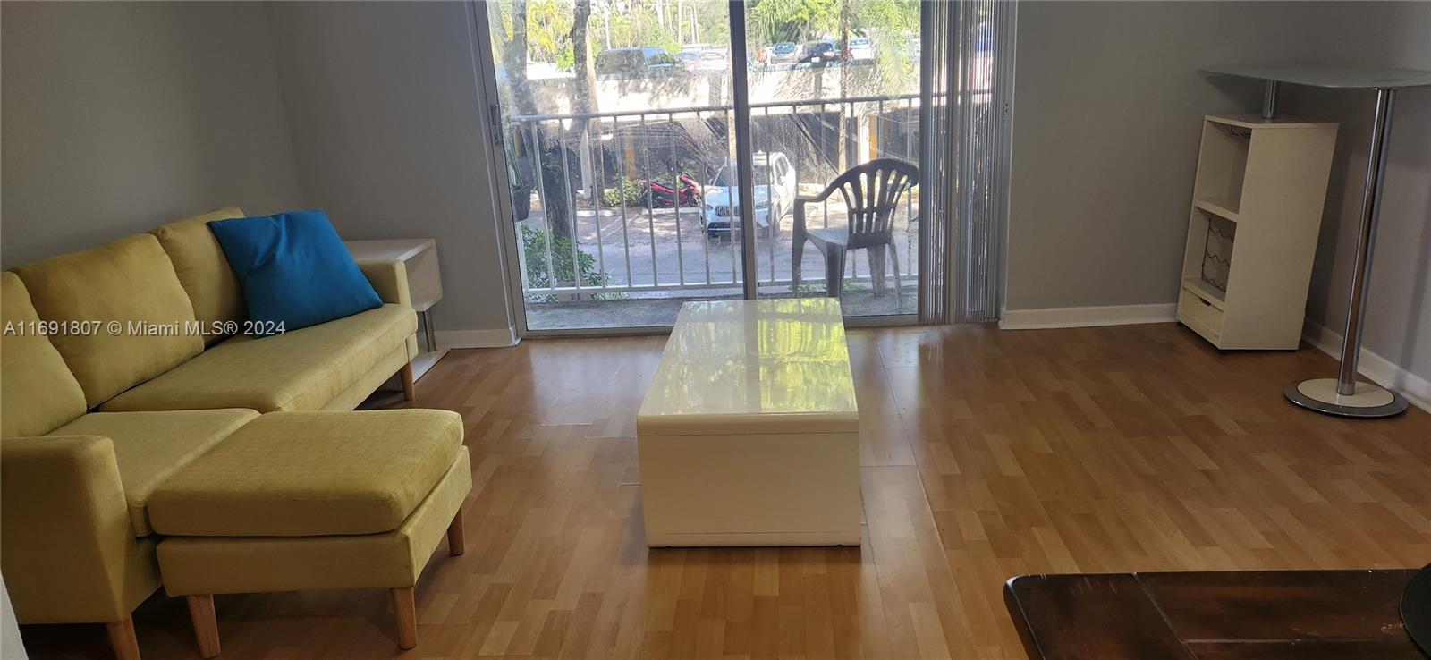 SERENITY ON THE RIVER CON - Residential Lease